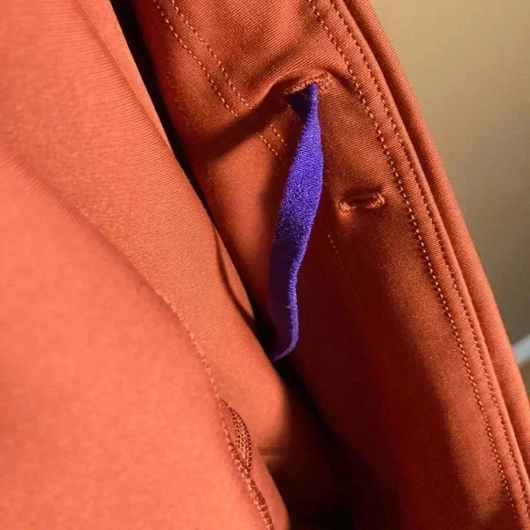 Athleta rust burnt orange mesh 7/8 leggings - Picture 7 of 7